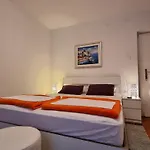 Vukosav Family And Guest house