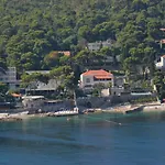 Vukosav Family And Guest house 3*