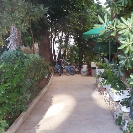 Vukosav Family And Casa de hóspedes