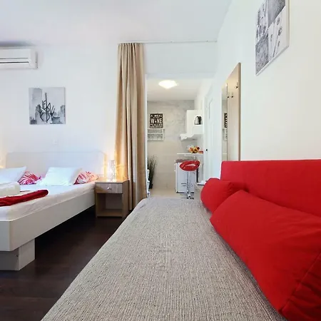 Vukosav Family And Guest house 3*