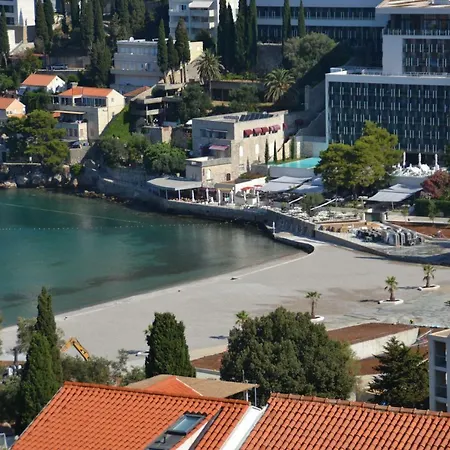 Vukosav Family And Guest house 3*