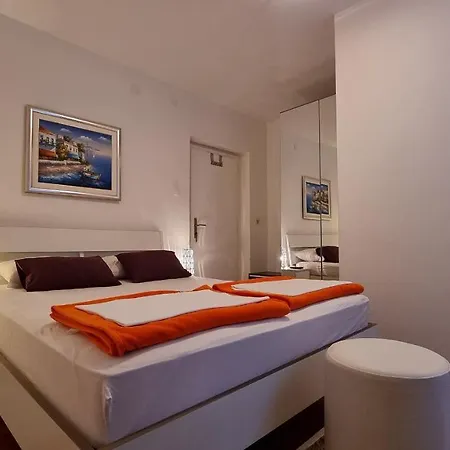 Vukosav Family And Pensionat Dubrovnik