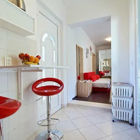 Vukosav Family And 4*