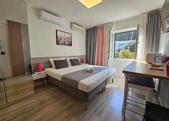 Vukosav Family And 3* Dubrovnik
