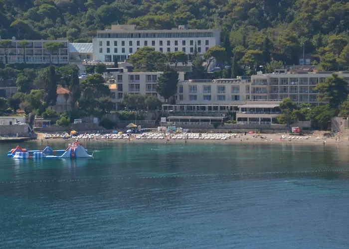 Vukosav Family And 3* Dubrovnik